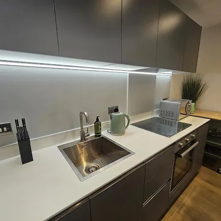 2-bedroom In Centre *